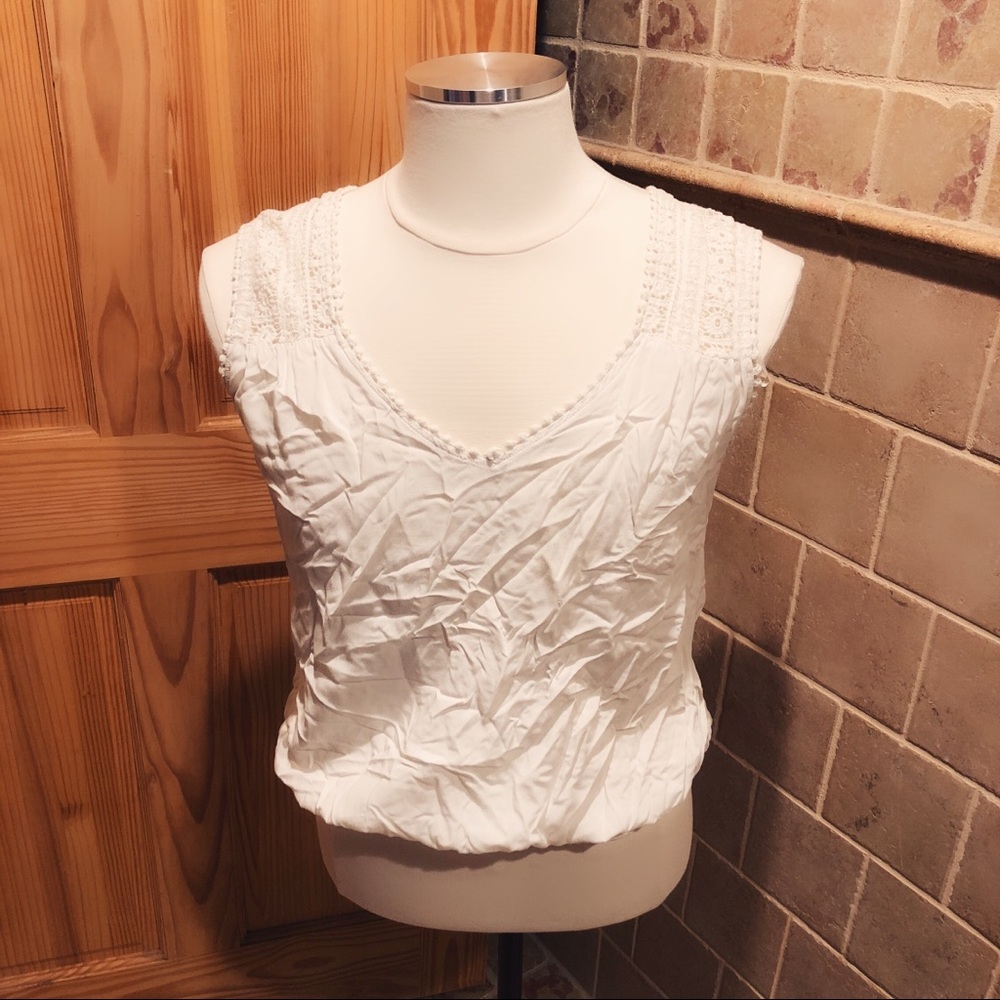 Never been worn summer tank !!!